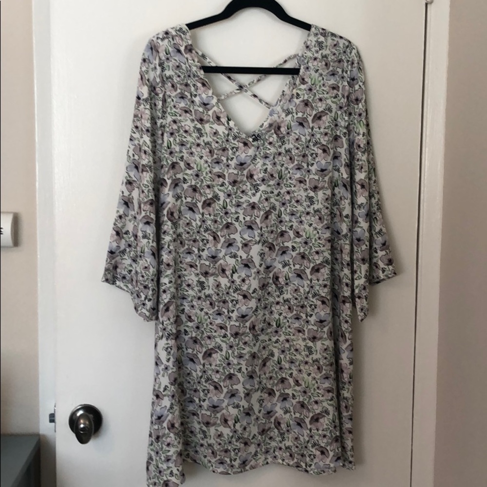 FreePress floral dress w long sleeves